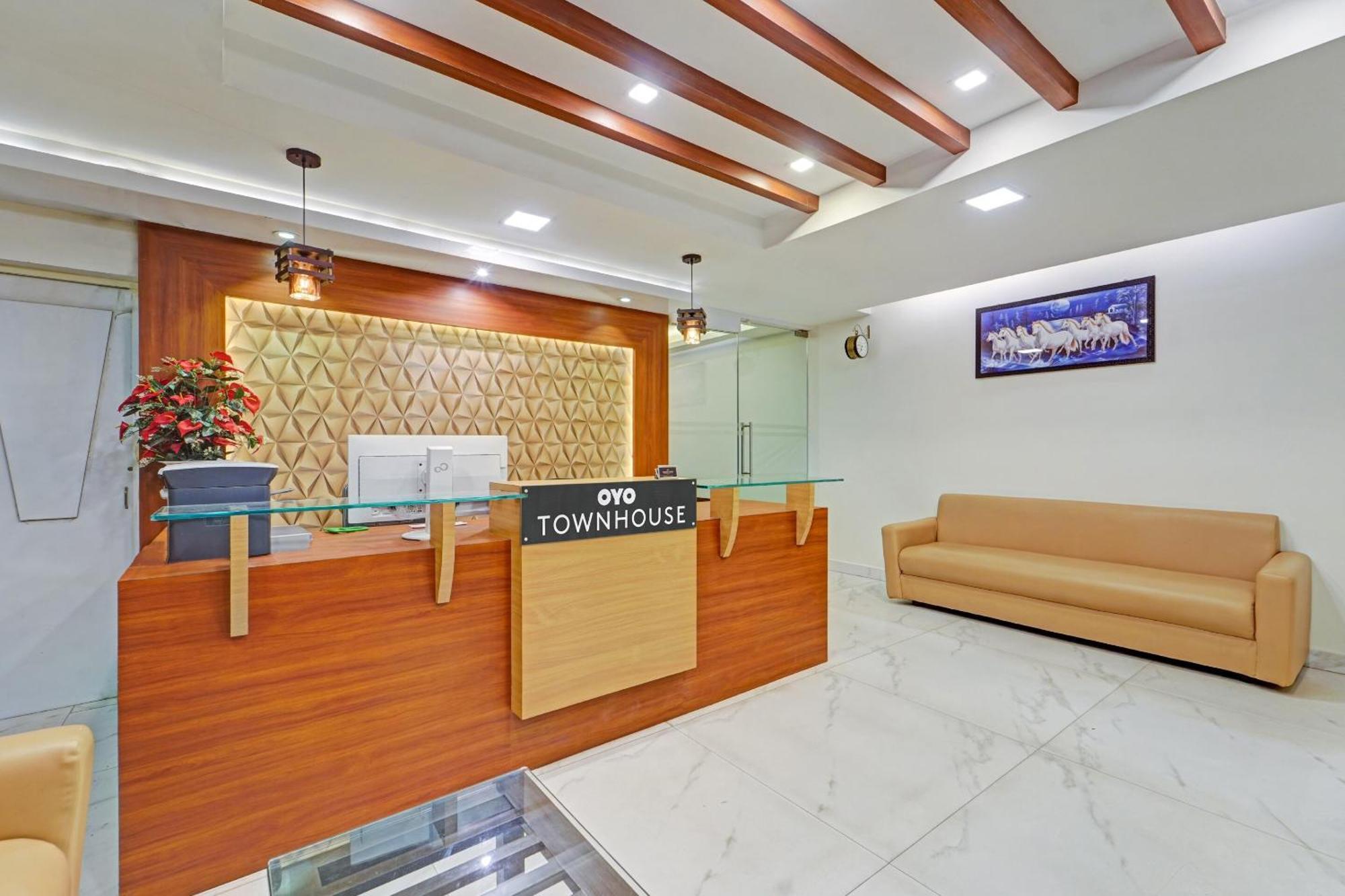 فندق Collection O Mount Road Rich Mount Near Marina Beach شيناي المظهر الخارجي الصورة